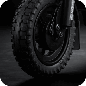 Vorderrad mit Profilreifen und Federung des Pure Air 6 Suspension